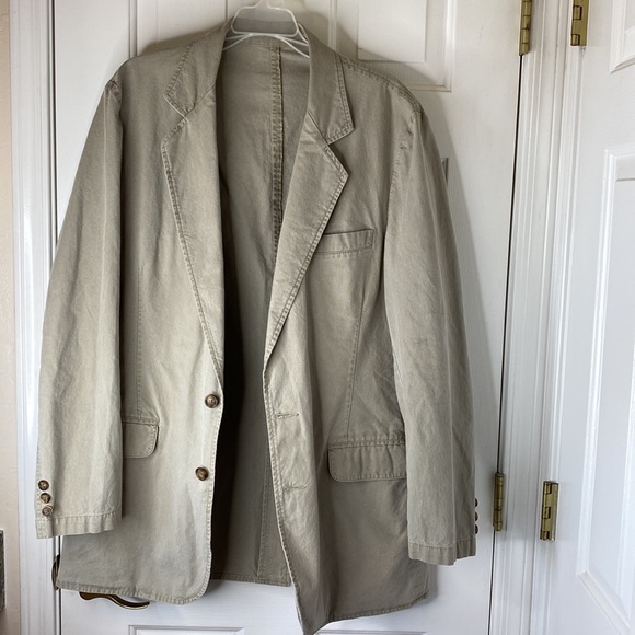 L.L. Bean Vintage Vintage L.L.Bean Coats 1912 Tan Pockets Inside Outside 42 tall - Picture 3 of 10